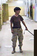 Фрагмент одной из первых фотографий из тюрьмы Abu Ghraib. Источник - сайт www.nodo50.org
